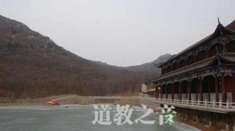 假日短途观光日盛 记者带你游道教名山