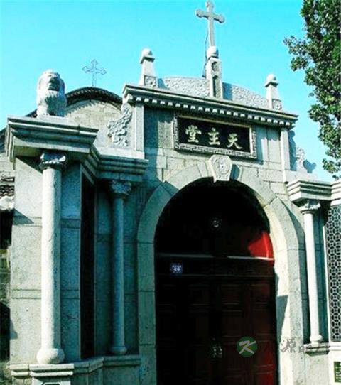 山东省济南市的“宗教之街”