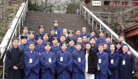华山秦兴仁道长诗选