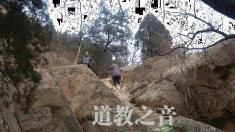 假日短途观光日盛 记者带你游道教名山