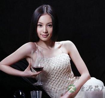 红酒缓解夏季失眠烦躁 睡前喝红酒的好处 红酒缓解夏季失眠烦躁 睡前喝红酒的好处