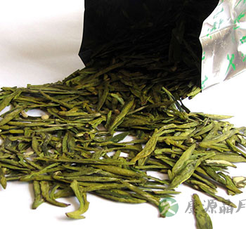 养生常识 长期喝饮料会导致牙齿侵蚀