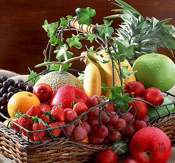 饮食常识 吃水果过多小心也会引起冠心病