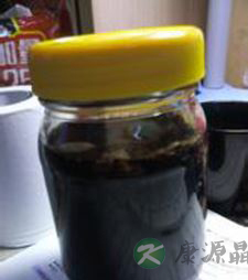 醋泡黑豆可治疗白头发 也可美容减肥