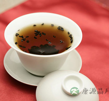 夏季避暑吹空调需谨慎 当心避暑不慎患中风