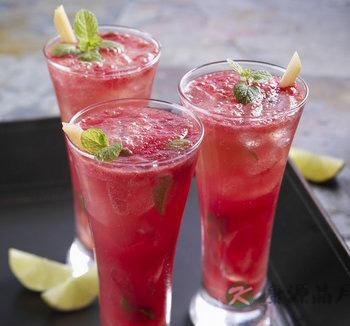 酷热夏季喝冷饮注意事项 如何正确饮用饮品 酷热夏季喝冷饮注意事项 如何正确饮用饮品