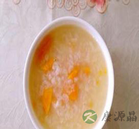 秋季早餐喝粥最养人 益血补心又润肺