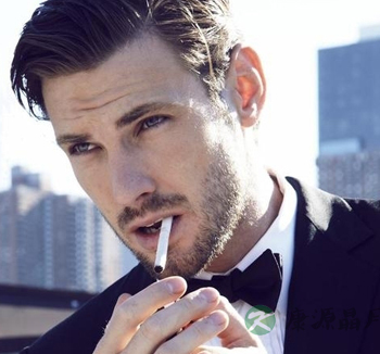 男人抽烟有什么危害 男人该如何戒烟 男人抽烟有什么危害 男人该如何戒烟