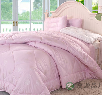 夏天盖什么被子好 如何挑选合适喜欢的夏被 夏天盖什么被子好 如何挑选合适喜欢的夏被