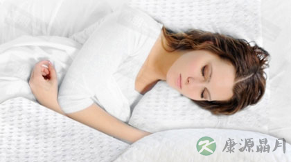 枕头养生法 护颈护腰保健康