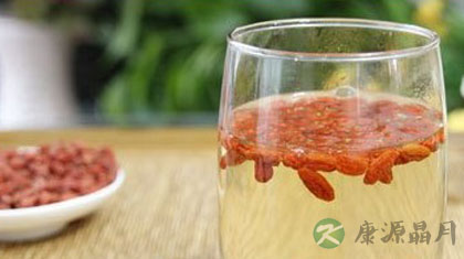 枸杞子泡水喝的六大功效