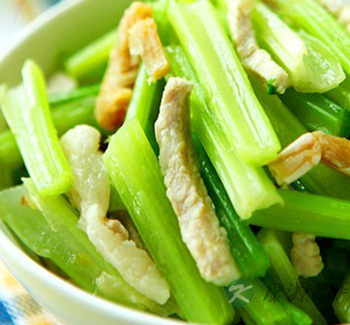 吃芹菜能防晒? 盘点哪些食物真的可以防晒 吃芹菜能防晒? 盘点哪些食物真的可以防晒