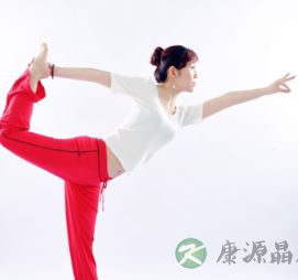 适合冬天练习的瑜伽体式 做好瑜伽热身运动