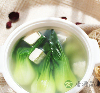 夏季饮食养生 六款清凉汤清热解暑又营养 夏季饮食养生 六款清凉汤清热解暑又营养