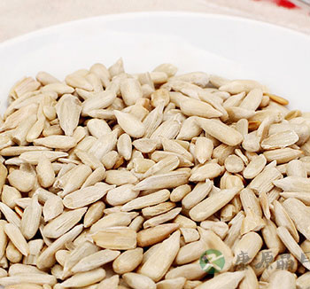 饮食美容 多吃葵花籽仁帮助抗衰老防脚气病
