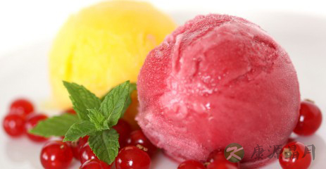 夏季吃雪糕要谨慎 夏季吃雪糕要谨慎