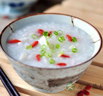 喝水怕快眼睛怕晒 入夏6件事最威胁健康 喝水怕快眼睛怕晒 入夏6件事最威胁健康