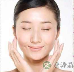 面部瘦脸瑜伽法 精致小脸展现女性魅力