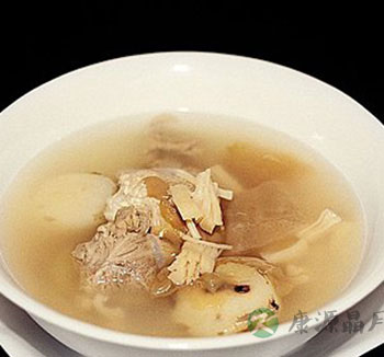 高血压吃什么好 喝马蹄海蜇汤有疗效 高血压吃什么好 喝马蹄海蜇汤有疗效