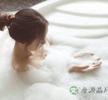 夏季洗澡六大禁忌 满身大汗时别洗澡 夏季洗澡六大禁忌 满身大汗时别洗澡