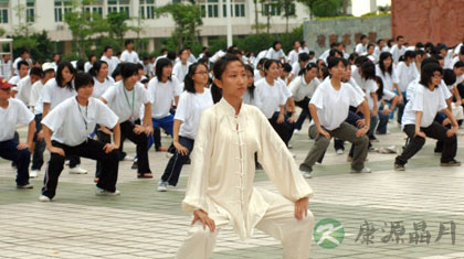 练八段锦对身体有什么好处