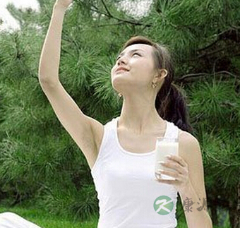 十式瑜伽 完美瘦身打造动人身形 十式瑜伽 完美瘦身打造动人身形