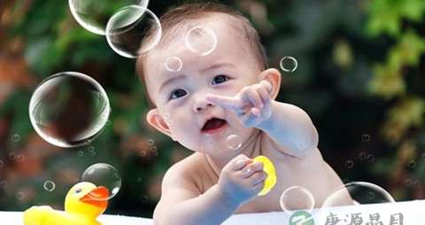 哺乳期宝宝的洗澡方法_哺乳期宝宝如何洗澡