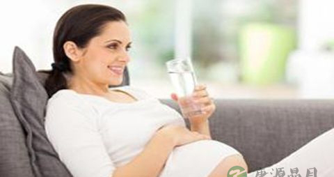 母乳喂养胸一大一小怎么办