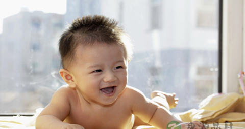 不让婴儿学爬好不好_不让婴儿学爬的弊端