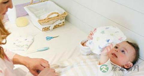 为什么宝宝要用尿不湿_用“尿不湿的原因
