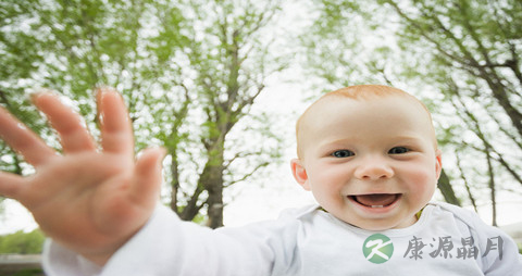 秋季让宝宝冻一冻_秋季为何让宝宝冻一冻