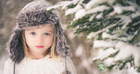 怎样判断宝宝冷热_判断宝宝冷热的方法 怎样判断宝宝冷热_判断宝宝冷热的方法