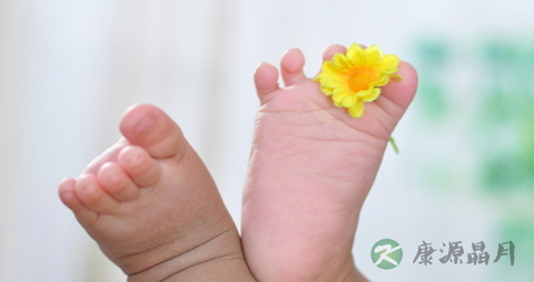 夏天宝宝袜子能脱吗_夏天宝宝袜子可以脱吗