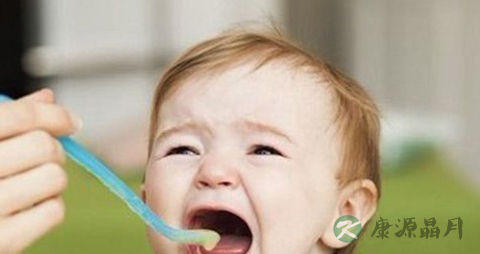 宝宝发烧时怎样饮食_宝宝发烧时的饮食调理