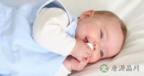 新生儿的奇怪表现_新生儿奇怪表现很正常