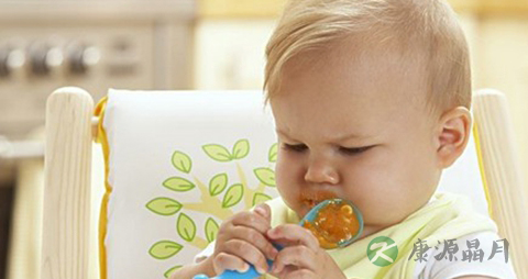 喂奶前给宝宝吮吸奶嘴好吗?_喂奶前可以给宝宝吮吸奶嘴吗 喂奶前给宝宝吮吸奶嘴好吗?_喂奶前可以给宝宝吮吸奶嘴吗