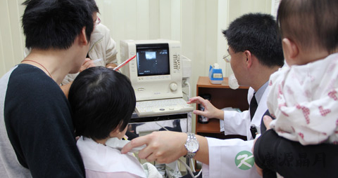 治疗小儿歪脖子方法_可治疗小儿歪脖子方法