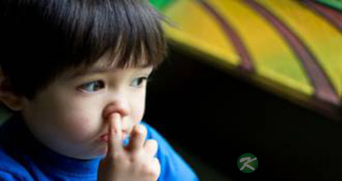 孩子流鼻血怎么办_孩子流鼻血的处理方法