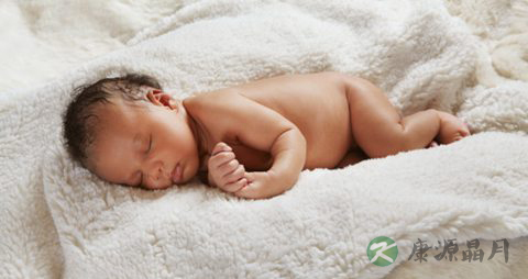 宝宝什么睡姿好_宝宝最好的睡姿