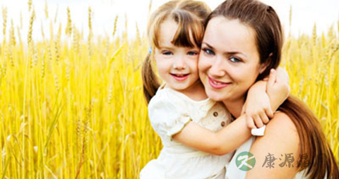 拥抱宝宝的好处_为什么要拥抱宝宝