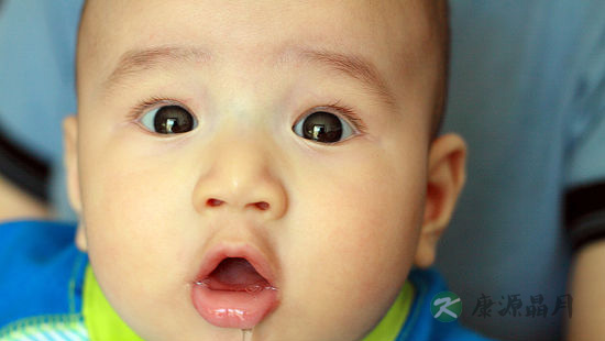 宝宝为什么会流口水?_ 宝宝流口水的原因 宝宝为什么会流口水?_ 宝宝流口水的原因