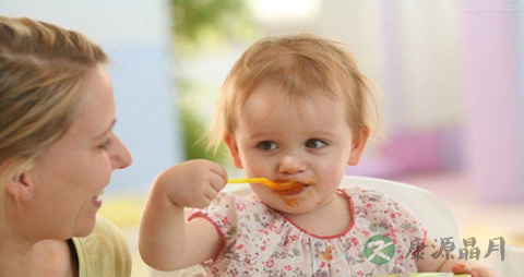 宝宝长奶癣怎么办_宝宝长奶癣的处理方法