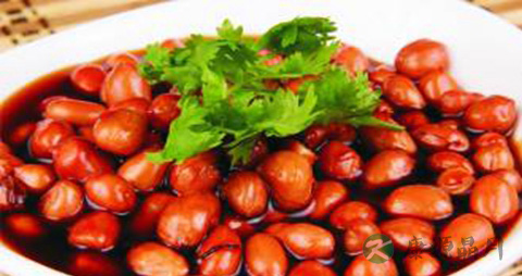 孩子吃什么东西容易卡_孩子吃什么食物卡喉咙