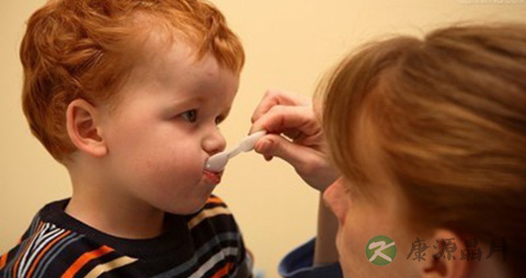 宝宝不肯吃药怎么办_哄宝宝吃药的方法