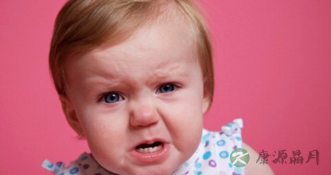宝宝何时容易腹痛_宝宝腹痛时间表