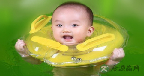 新生宝宝学游泳的好处_游泳对宝宝的好处