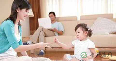 生活中怎么和孩子玩游戏_提高孩子智商的游戏