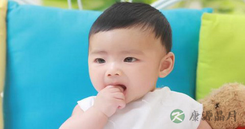 宝宝多大上幼儿园合适_孩子入园爱哭闹的原因