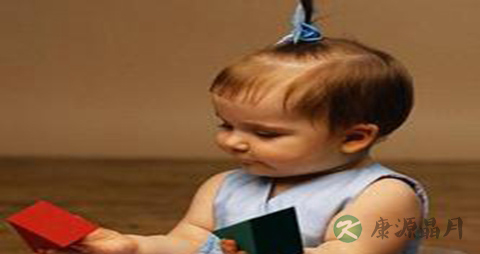 如何教孩子辨别颜色_教孩子辨别颜色的方法