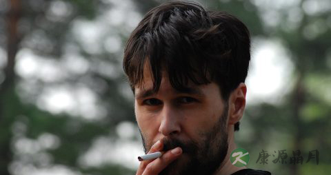 怎样鉴别婴儿的呕吐_鉴别婴儿的呕吐方法